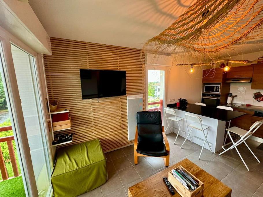 Grand Appartement - Piscine - Plage- Terrasse Saint-Jean-de-Luz Ngoại thất bức ảnh